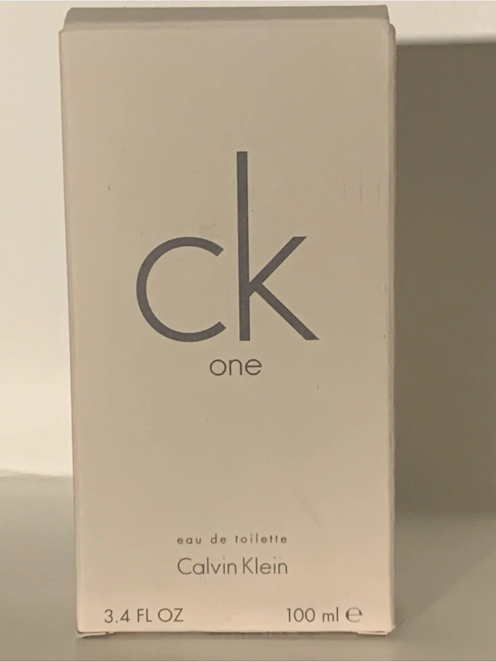 Calvin Klein CK One - Picture 2 of 6